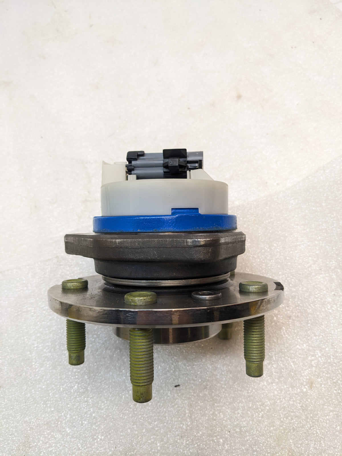 TIMKEN 513179 FRONT OR REAR WHEEL BEARING AND HUB ASSEMBLY NEW R13