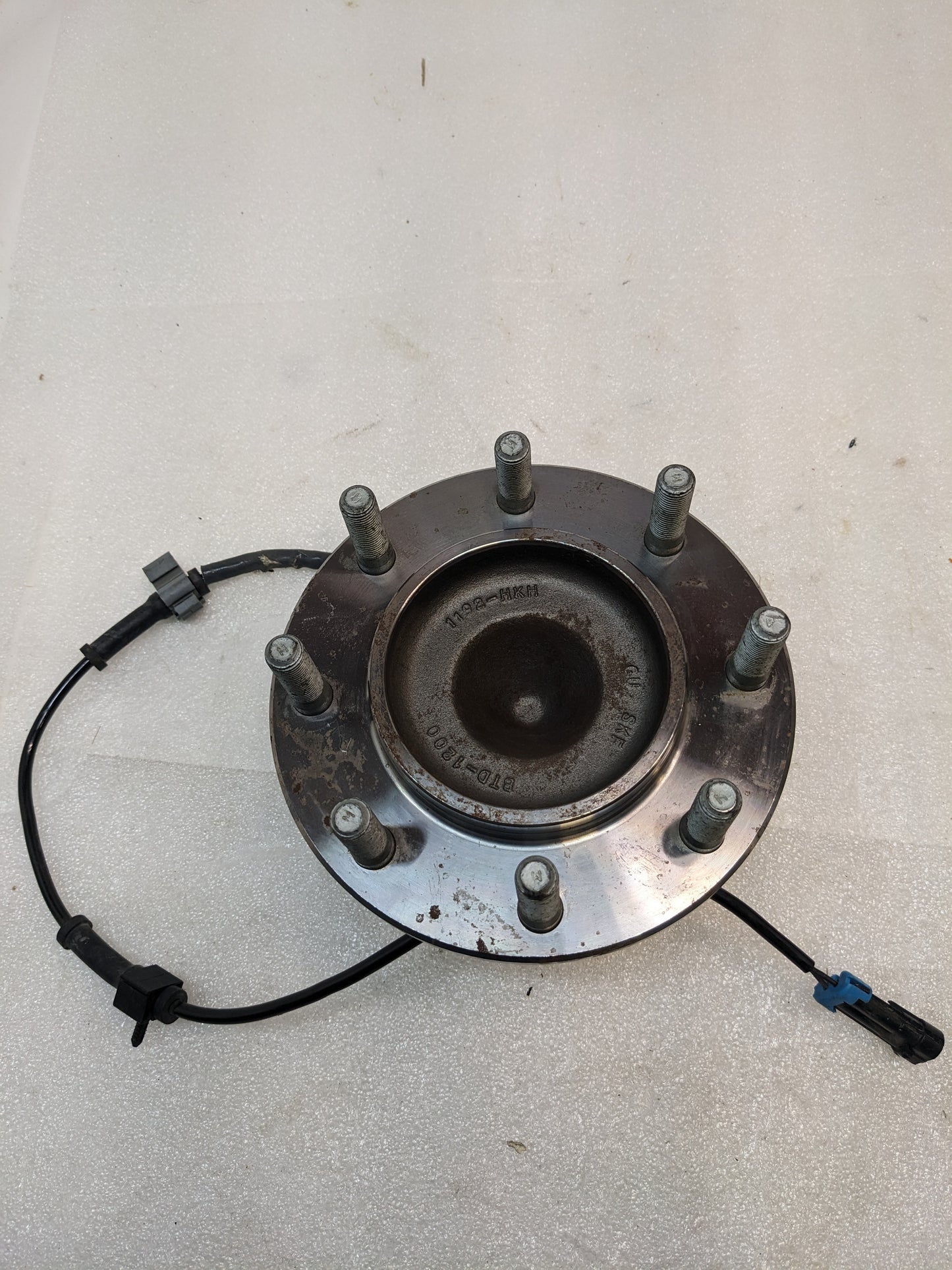 SKF BTD1200 WHEEL BEARING AND HUB ASSEMBLY NEW #4 R12TB