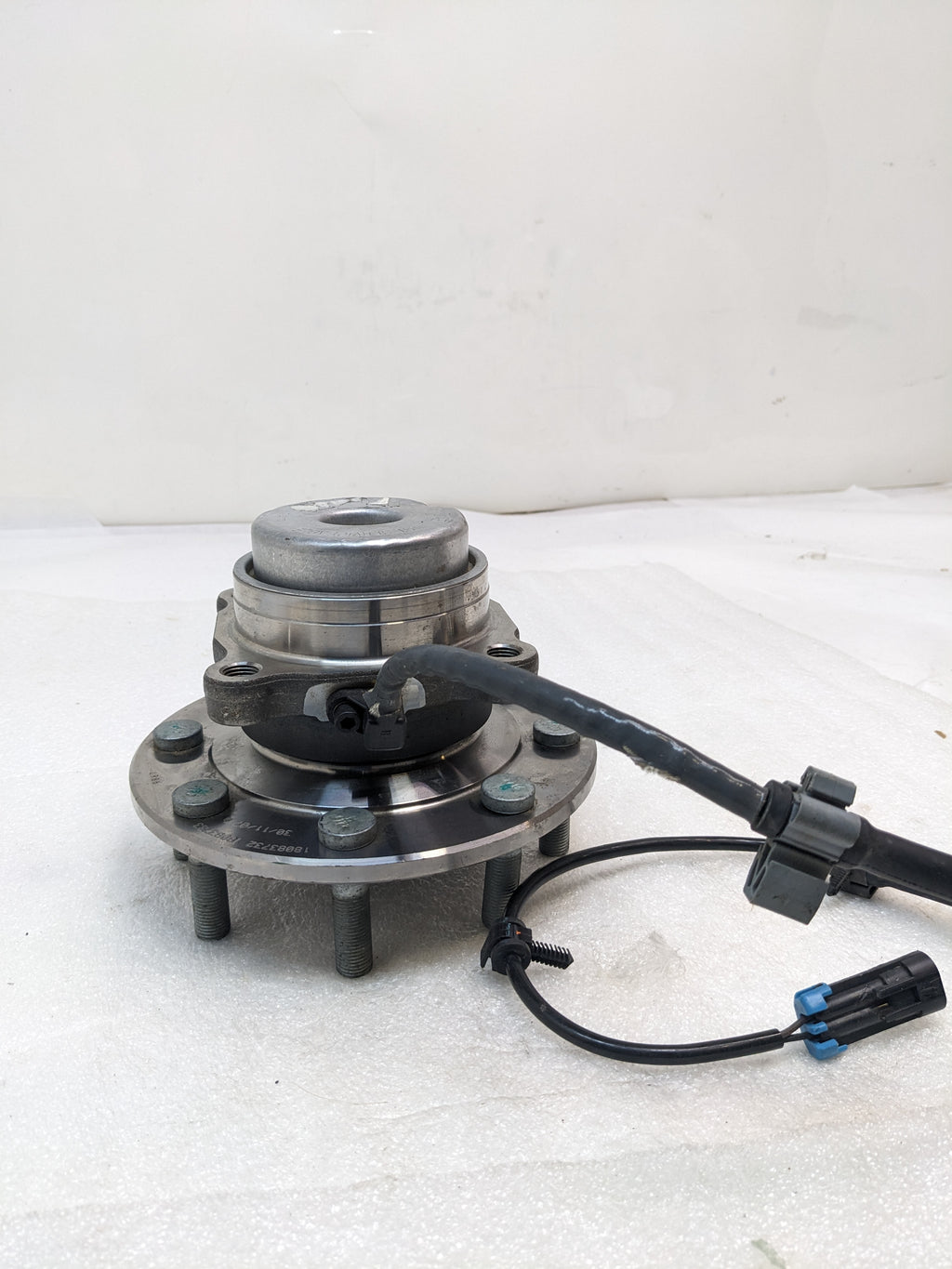 SKF BTD1200 WHEEL BEARING AND HUB ASSEMBLY NEW #4 R12TB