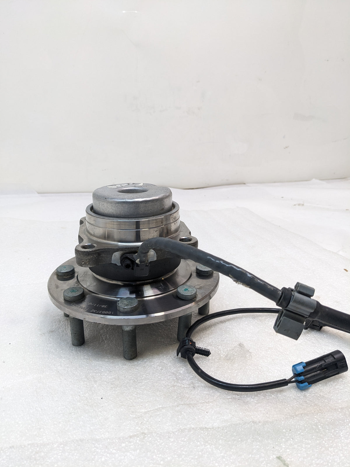 SKF BTD1200 WHEEL BEARING AND HUB ASSEMBLY NEW #4 R12TB