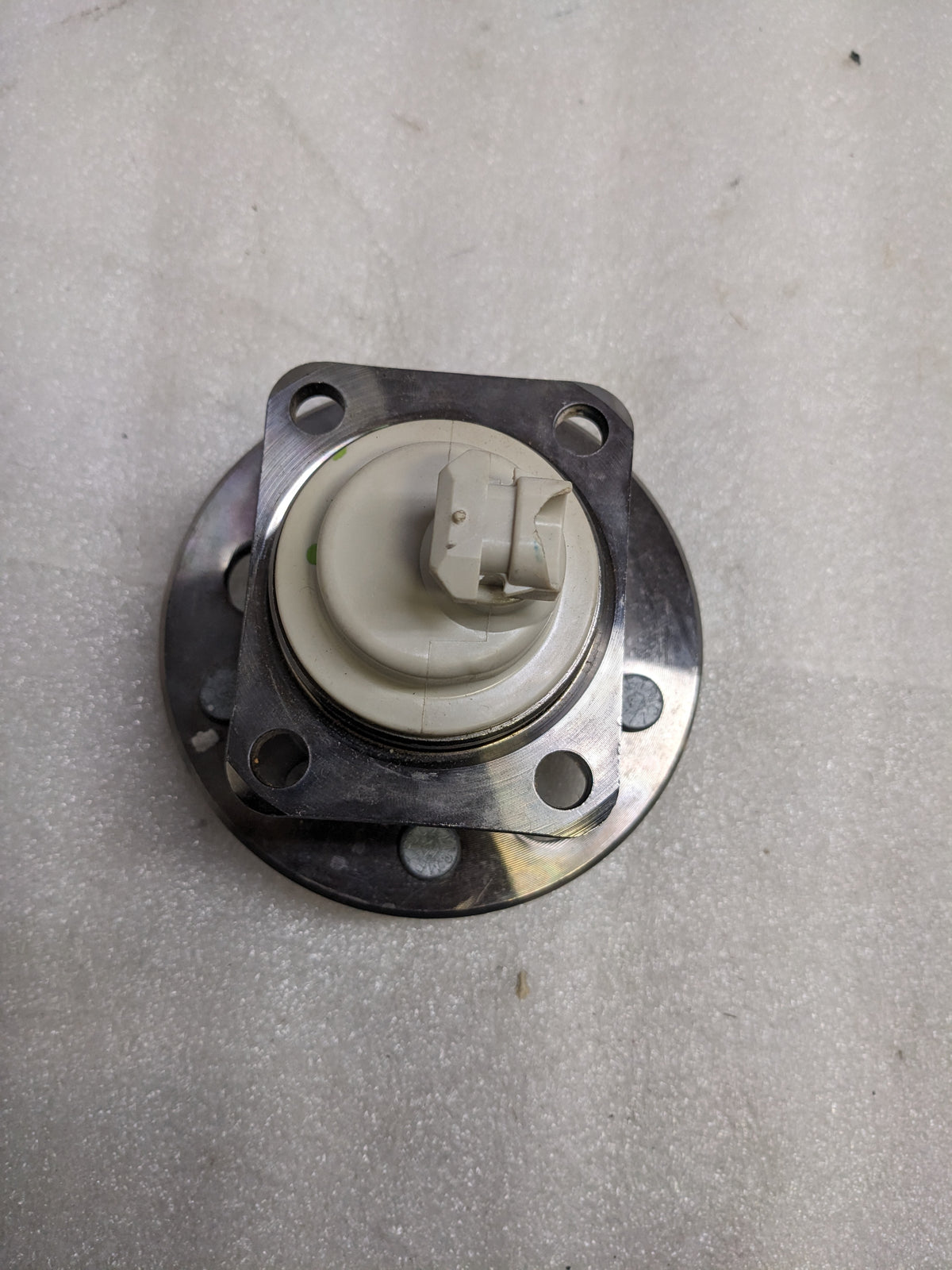 ACDELCO RW20-14 REAR WHEEL HUB AND BEARING ASSEMBLY NEW R8
