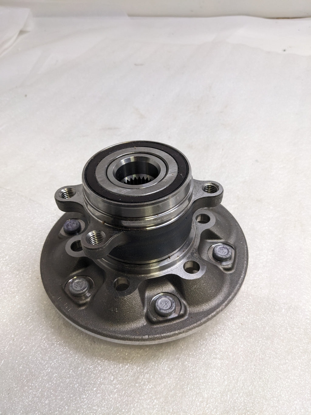 SKF BR930703 HUB BEARING ASEEMBLY FOR CHEVROLET GMC NEW R4