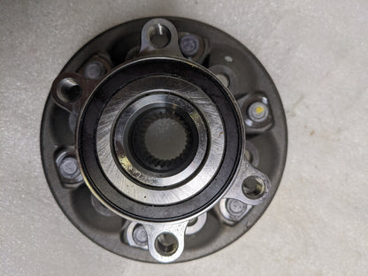 SKF BR930703 HUB BEARING ASEEMBLY FOR CHEVROLET GMC NEW R4