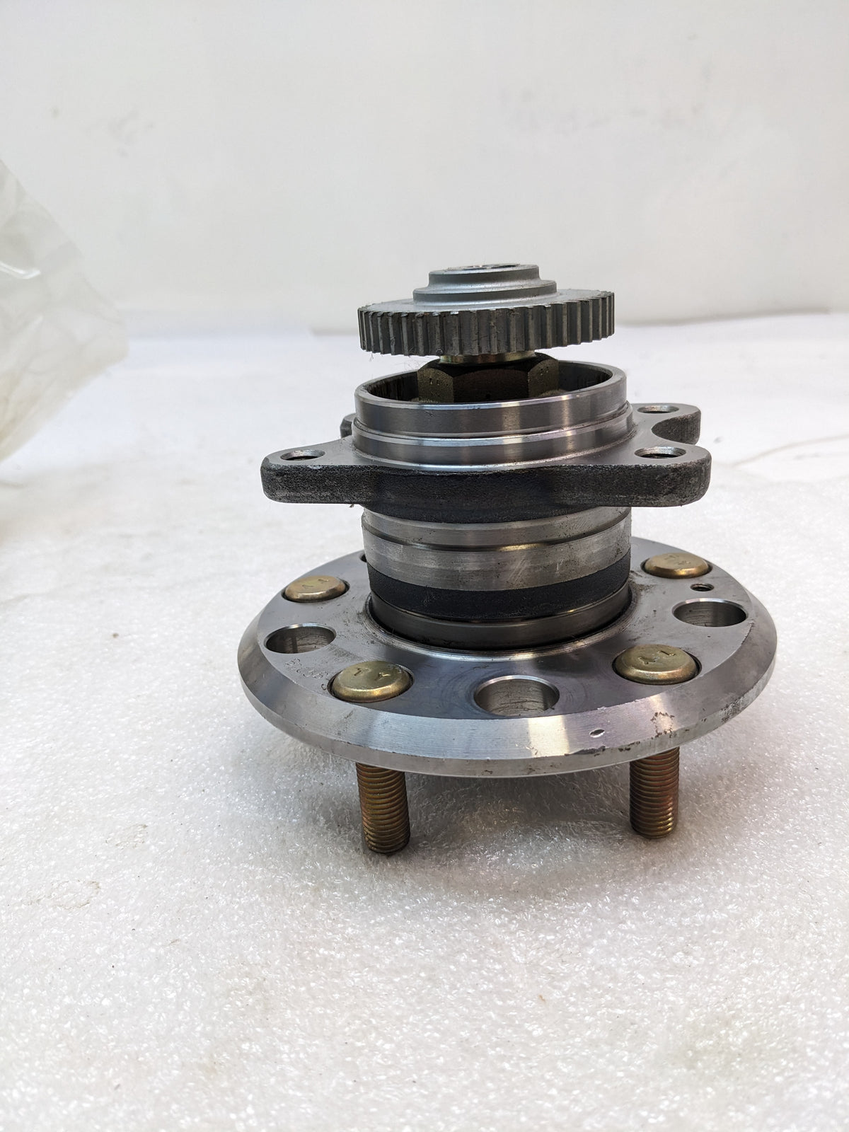 WHEEL HUB AND BEARING ASSEMBLY RIGHT PASSENGER LEFT DRIVER FRONT REAR  FOR 2006-2009 HYUNDAI SONATA NEW R4