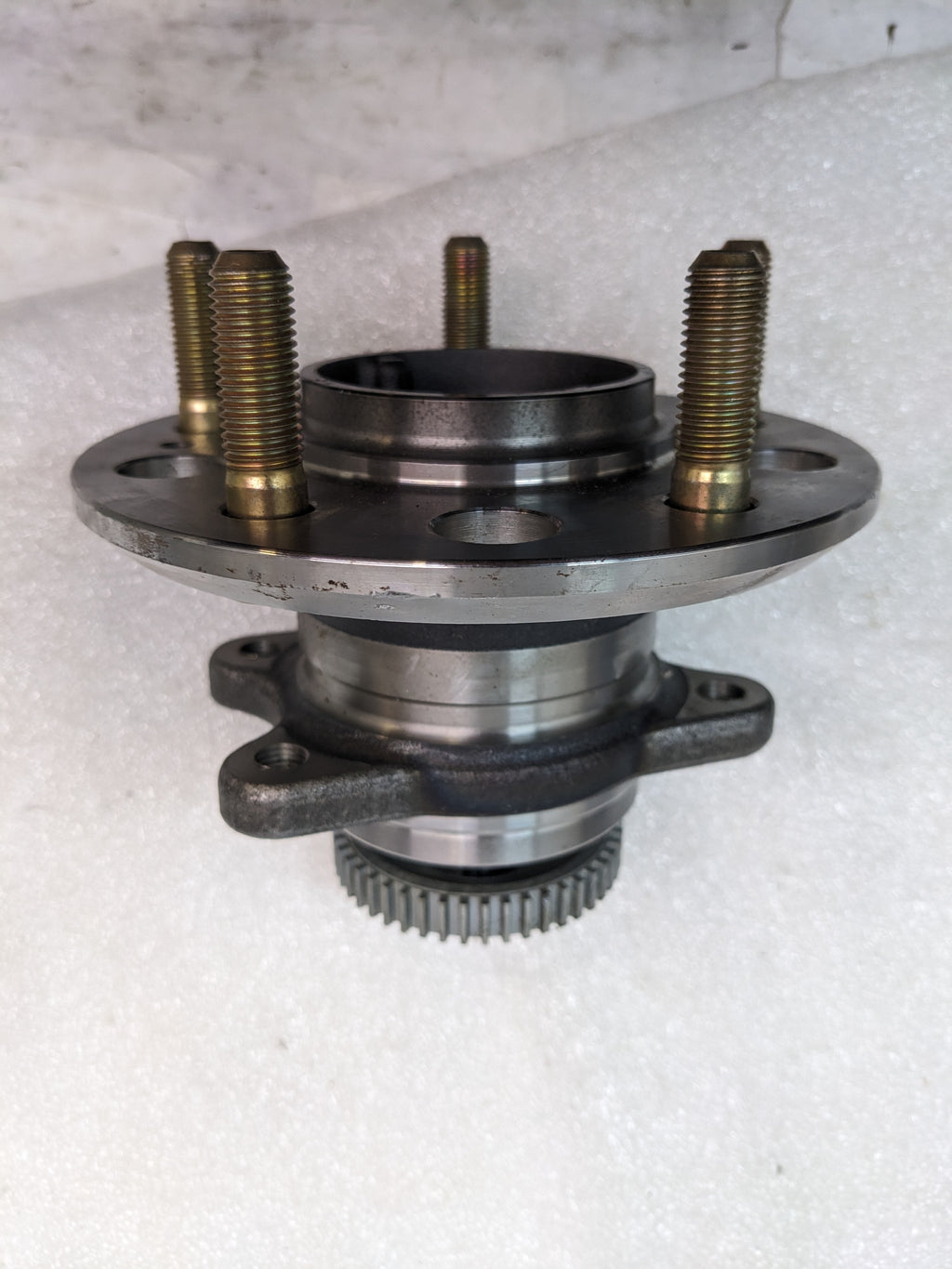WHEEL HUB AND BEARING ASSEMBLY RIGHT PASSENGER LEFT DRIVER FRONT REAR  FOR 2006-2009 HYUNDAI SONATA NEW R4