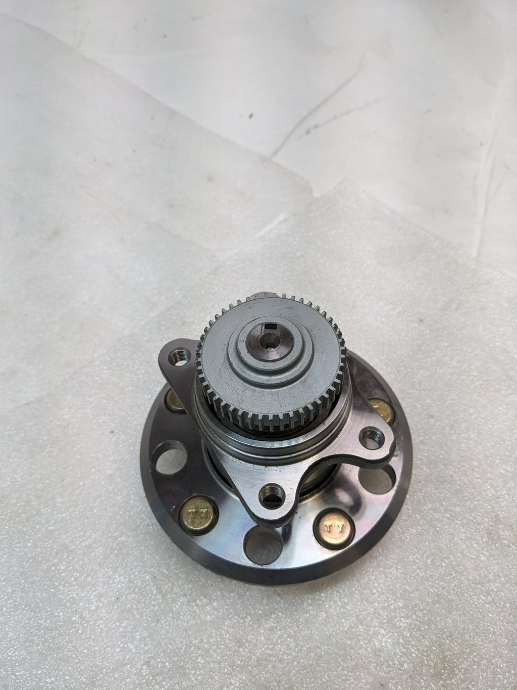 WHEEL HUB AND BEARING ASSEMBLY RIGHT PASSENGER LEFT DRIVER FRONT REAR  FOR 2006-2009 HYUNDAI SONATA NEW R4