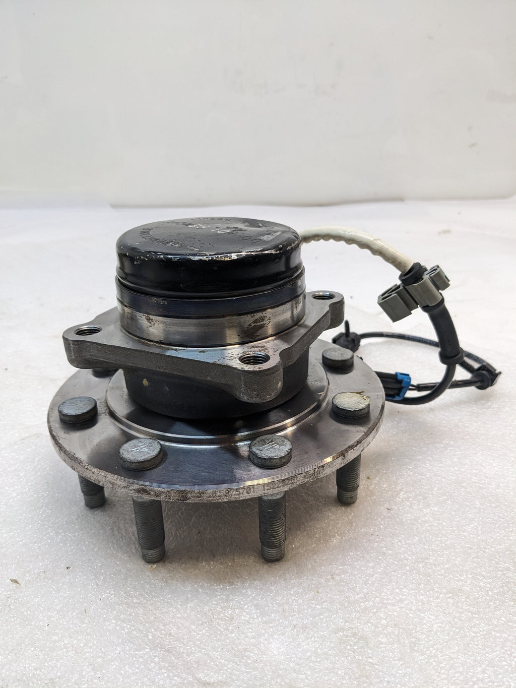UNBRANDED FRONT WHEEL HUB ASSEMBLY 15225751 FOR 2006-2007 SILVERADO 2500/3500 4X2 NEW R4