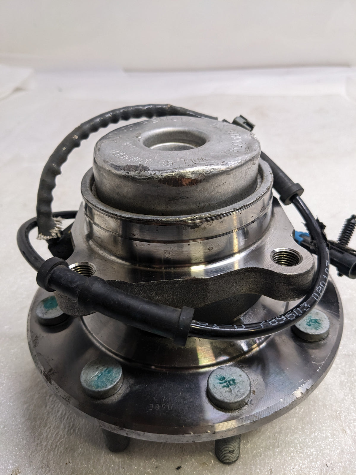 SKF BTD1200 WHEEL BEARING AND HUB ASSEMBLY NEW #5 R10TB