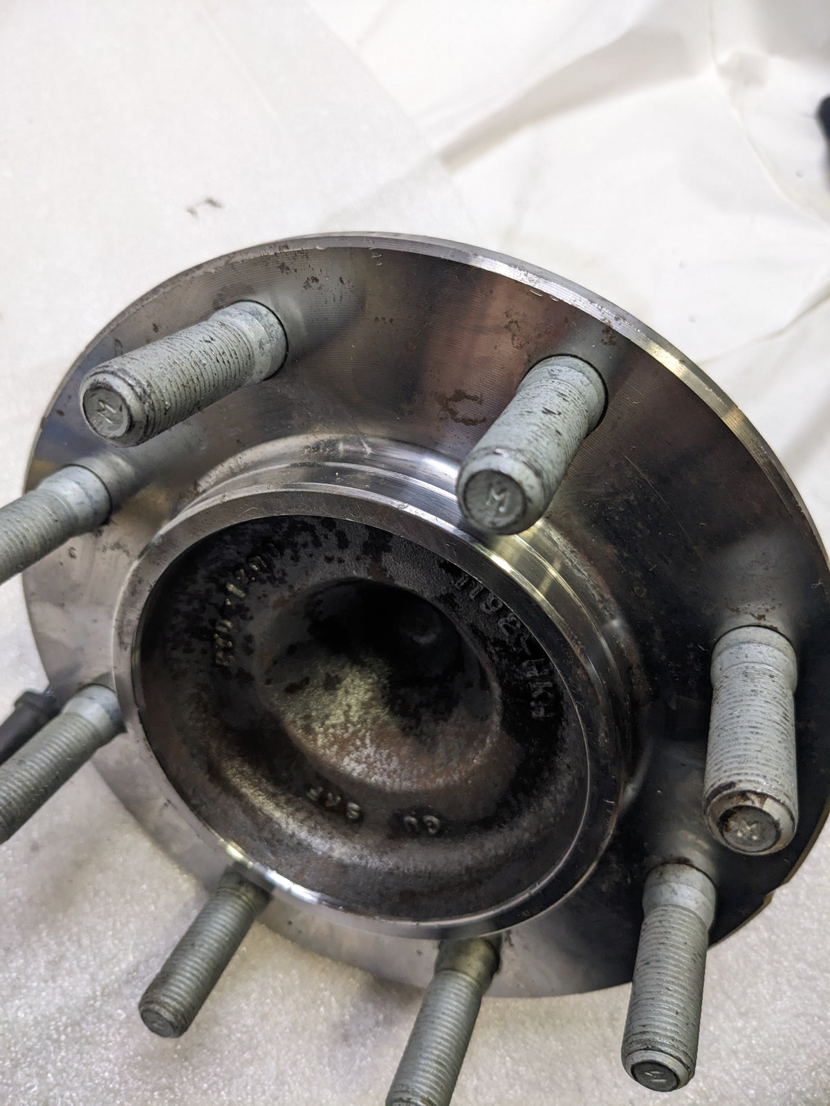SKF BTD1200 WHEEL BEARING AND HUB ASSEMBLY NEW #5 R10TB