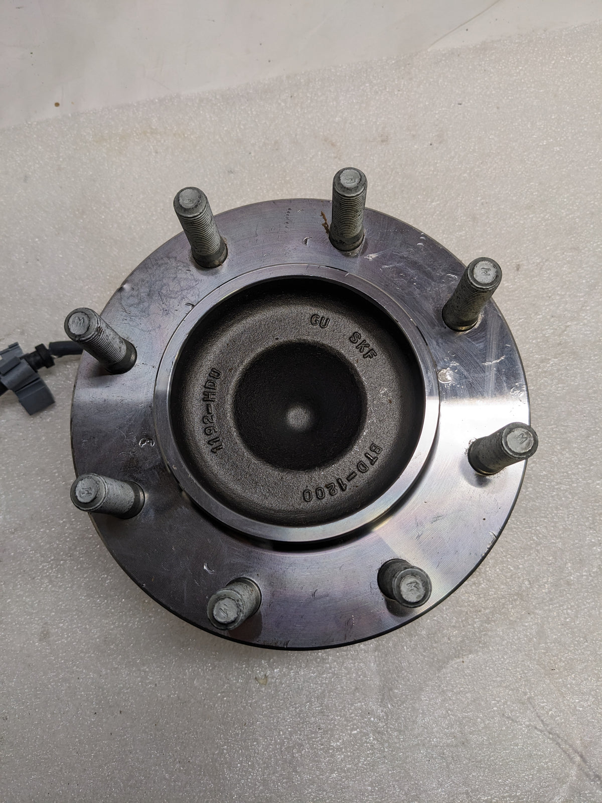 SKF BTD1200 WHEEL BEARING AND HUB ASSEMBLY #6 NEW R11TB