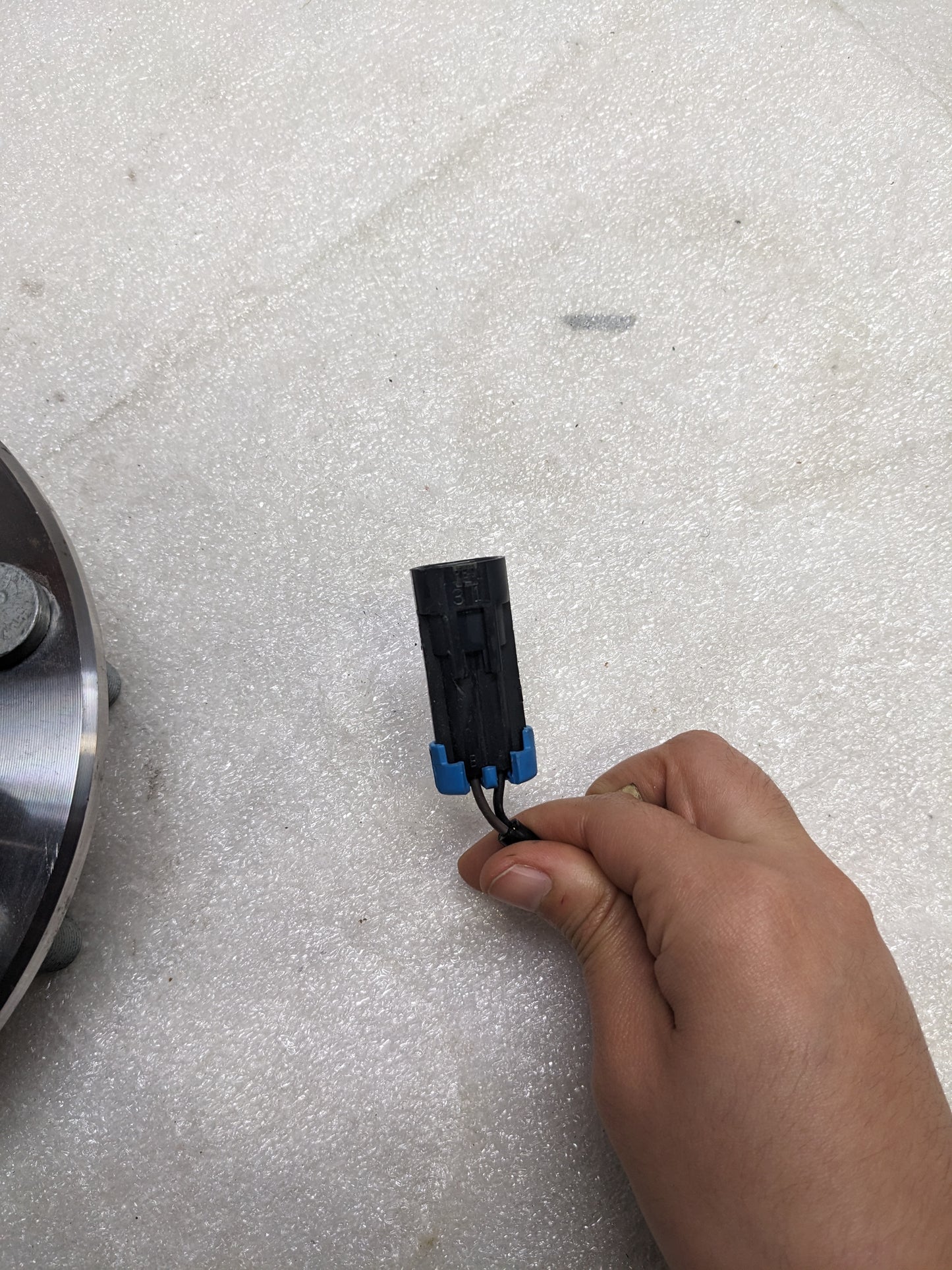 SKF BTD1200 WHEEL BEARING AND HUB ASSEMBLY #6 NEW R11TB