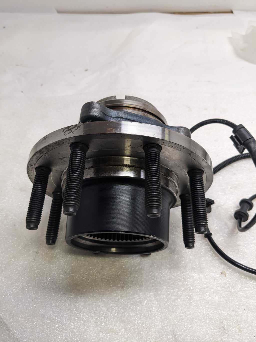 SKF BR930420 WHEEL BEARING AND HUB ASSEMBLY FOR FORD EXCURSION 2005-2000 NEW R11TB