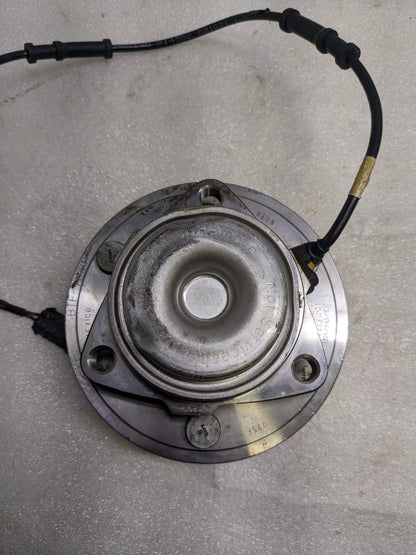 CONNECTOR DAMAGED SKF BTF-1034 AXLE BEARING AND HUB ASSEMBLY FOR CADILLAC/CHEVROLET/GMC NEW R11TA