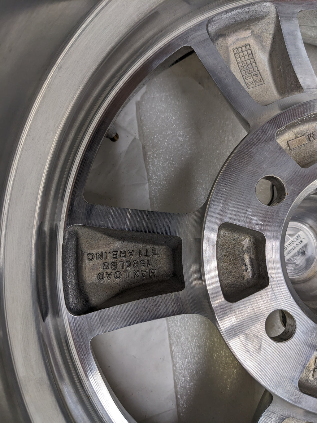 AMERICAN RACING VN6155863 VN615 15X8 5X120.65 00MM OFFSET CHROME WHEEL NEW B2