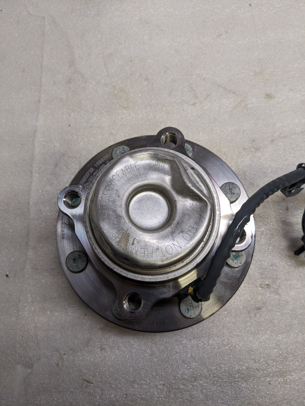 SKF BTD1200 WHEEL BEARING AND HUB ASSEMBLY #7 NEW R4