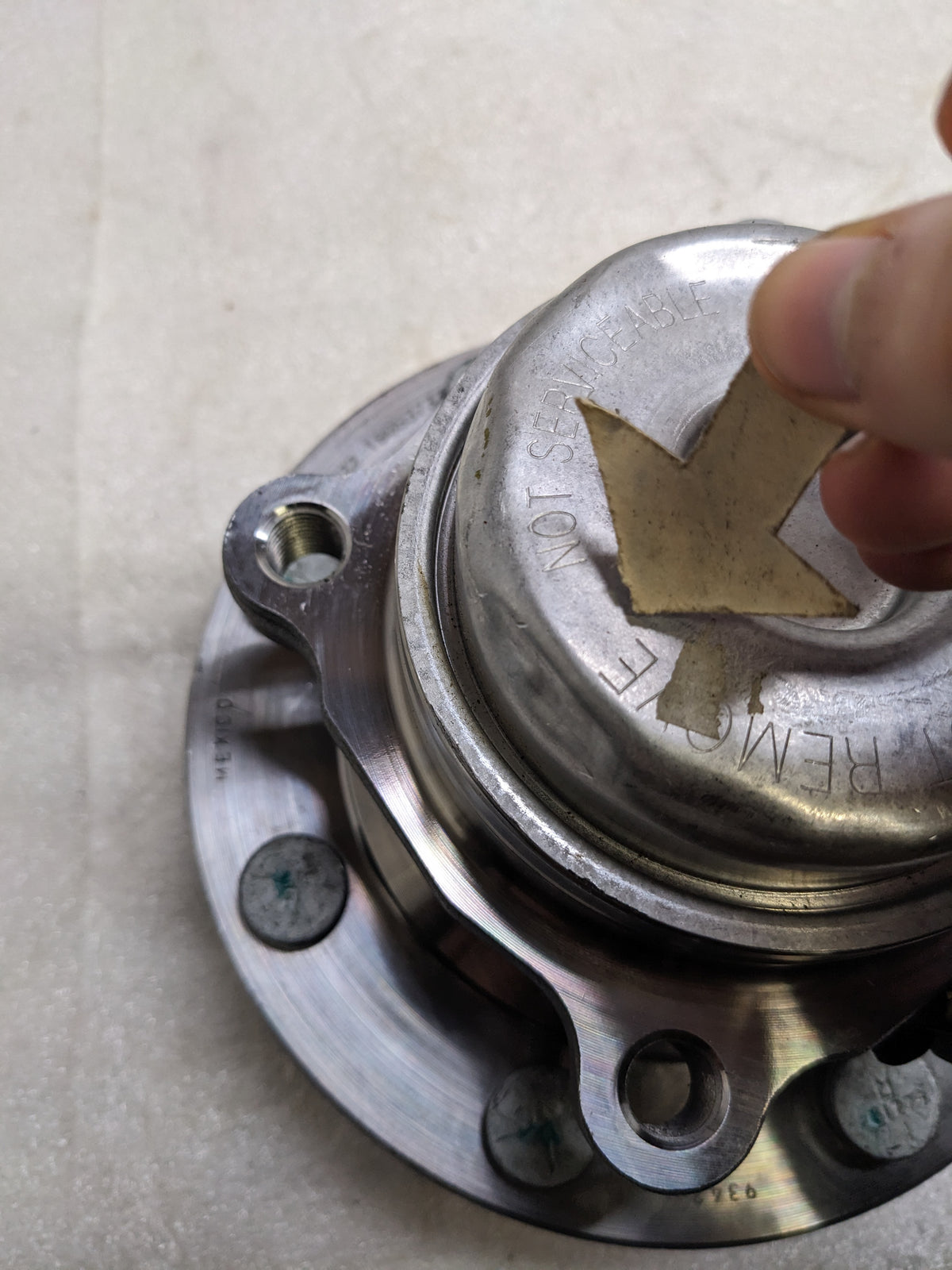 SKF BTD1200 WHEEL BEARING AND HUB ASSEMBLY #7 NEW R4