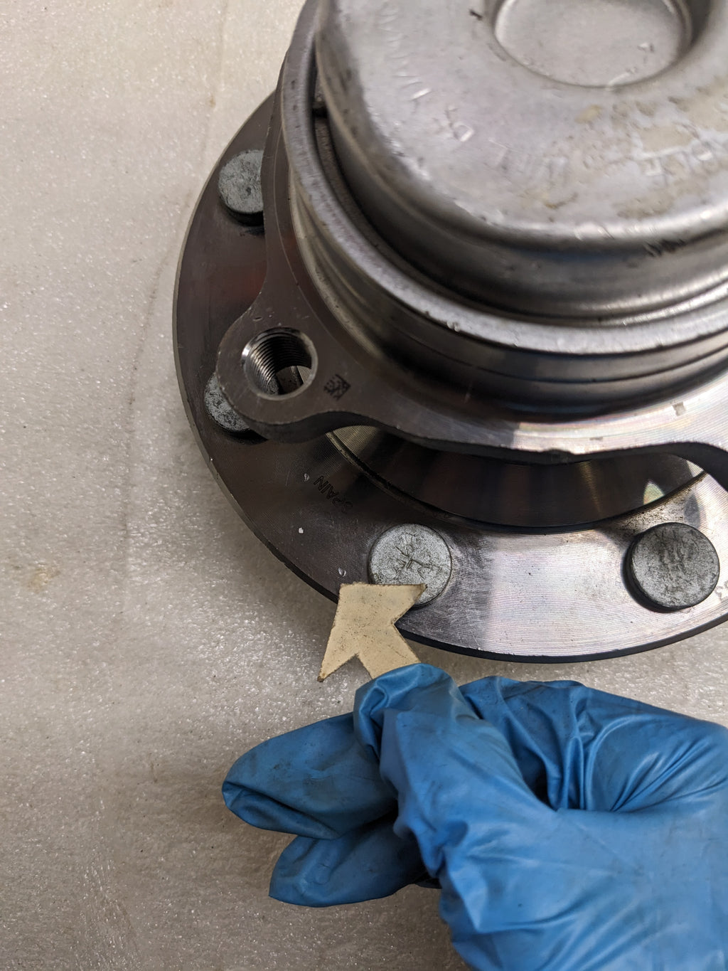 SKF BTD1200 WHEEL BEARING AND HUB ASSEMBLY #8 NEW R4