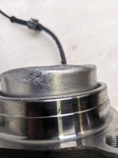 SKF BTD1200 WHEEL BEARING AND HUB ASSEMBLY #8 NEW R4