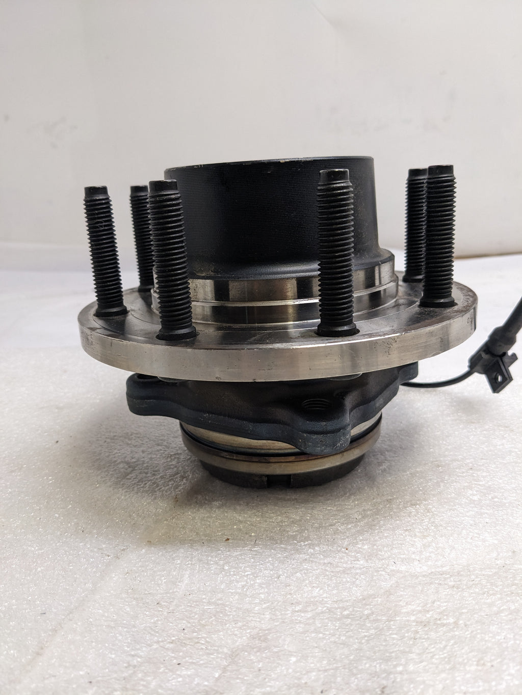 SKF BR930420 WHEEL BEARING AND HUB ASSEMBLY FOR 2005-2000 FORD EXCURSION #3 NEW R10TA