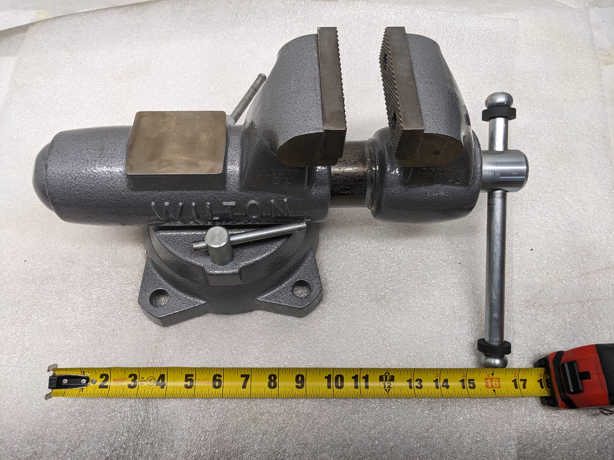 WILTON 28831 BENCH VISE 400 W/ SWIVEL BASE 4" JAW WIDTH 6-1/2" OPEN CAP NEW H1