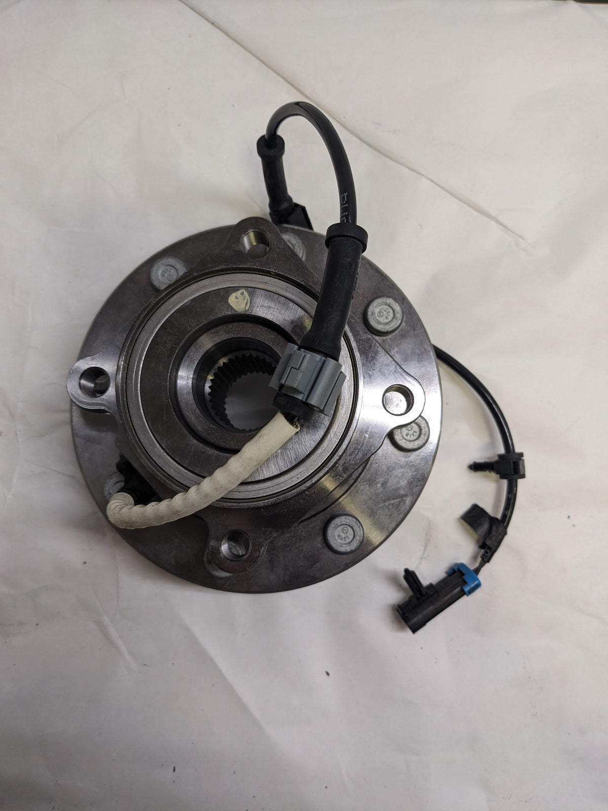 NTN WE61313 WHEEL BEARING AND HUB ASSEMBLY 33 SPLINES FOR 2001-2006 CHEVROLET SILVERADO 3500 NEW R14