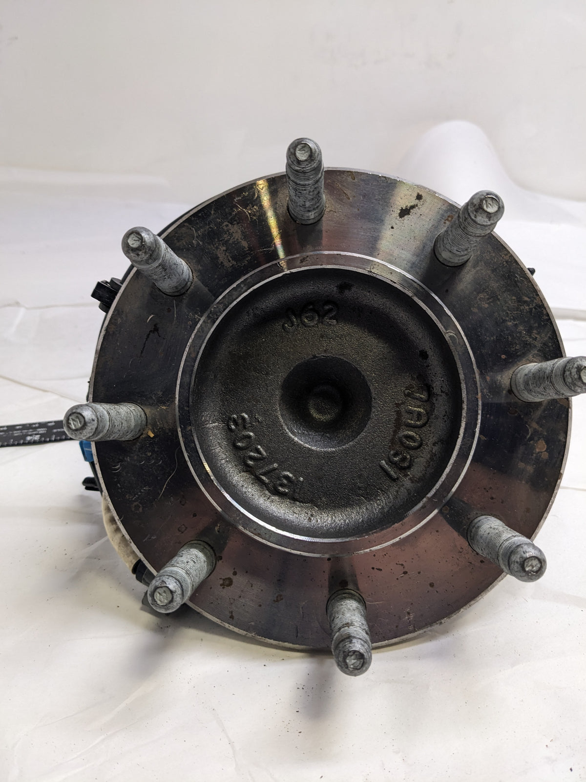 UNBRANDED WHEEL BEARING AND HUB ASSEMBLY 8 LUGS FOR  CHEVROLET SILVERADO 2500/1500/3500 4WD NEW R14