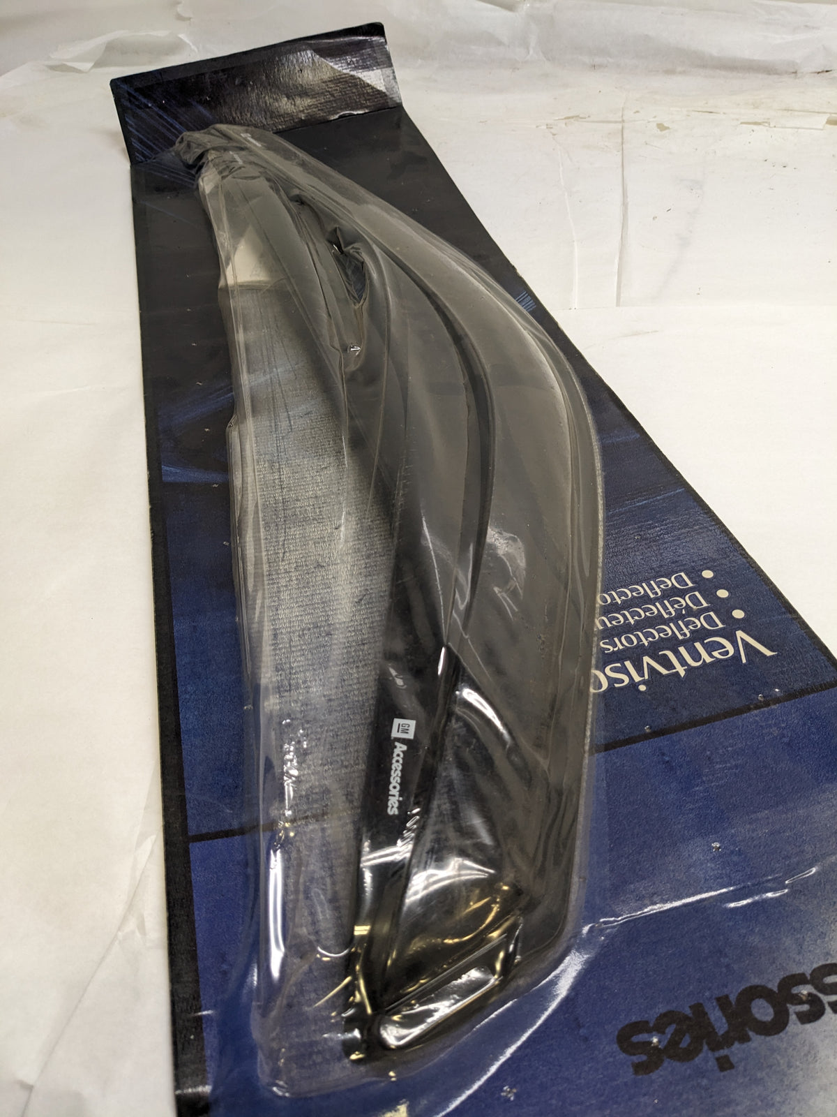 GM ACCESSORIES 12497163 SIDE WINDOW WEATHER DEFLECTOR FOR 2000-2006 GMC/CHEVROLET NEW SR