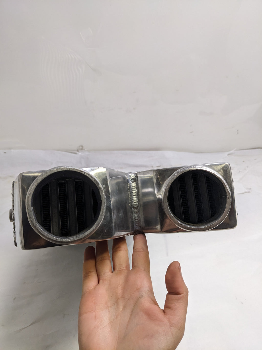 EMUSA ‎IC0010-25YCZ-036A-1 2.5" INLET/OUTLET ONE SIDE FRONT MOUNT INTERCOOLER OVERSIZE 25"X11"X3" CORESIZE 18"X11"X2.5" NEW SR