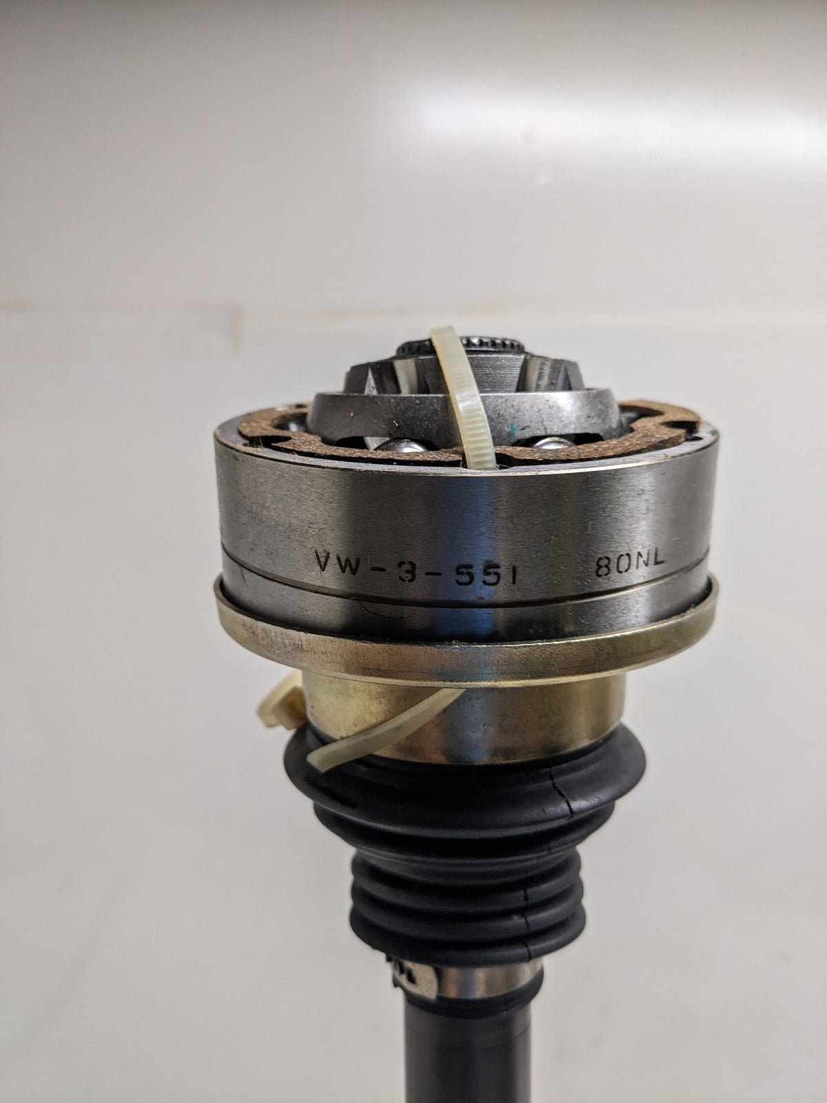 A1 CARDONE 60-7251 FRONT RIGHT AXLE ASSEMBLY FOR 1999-2006 VOLKSWAGEN GOLF REMAN SR