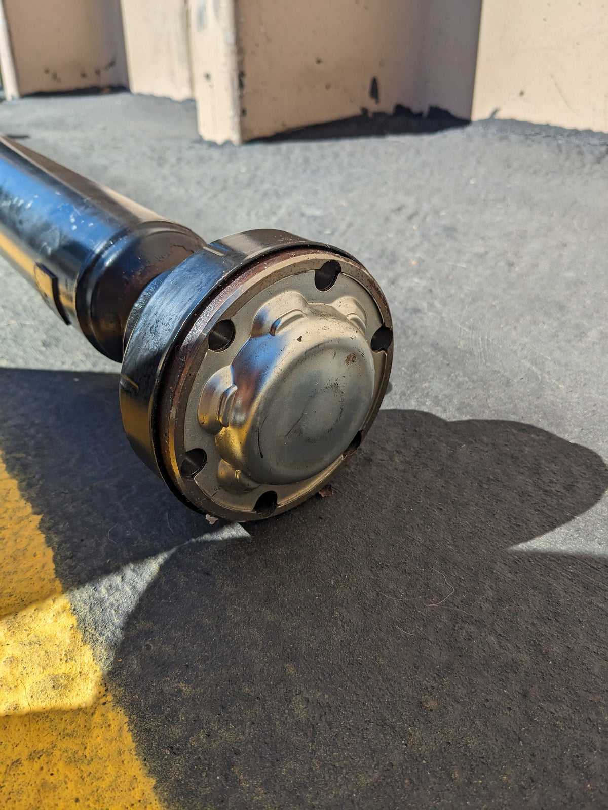 VOLKSWAGEN 7L0521102G REAR DRIVE SHAFT ASSEMBLY FOR 2003-2010 CAYENNE/VOLKSWAGEN TOUAREG NEW SR