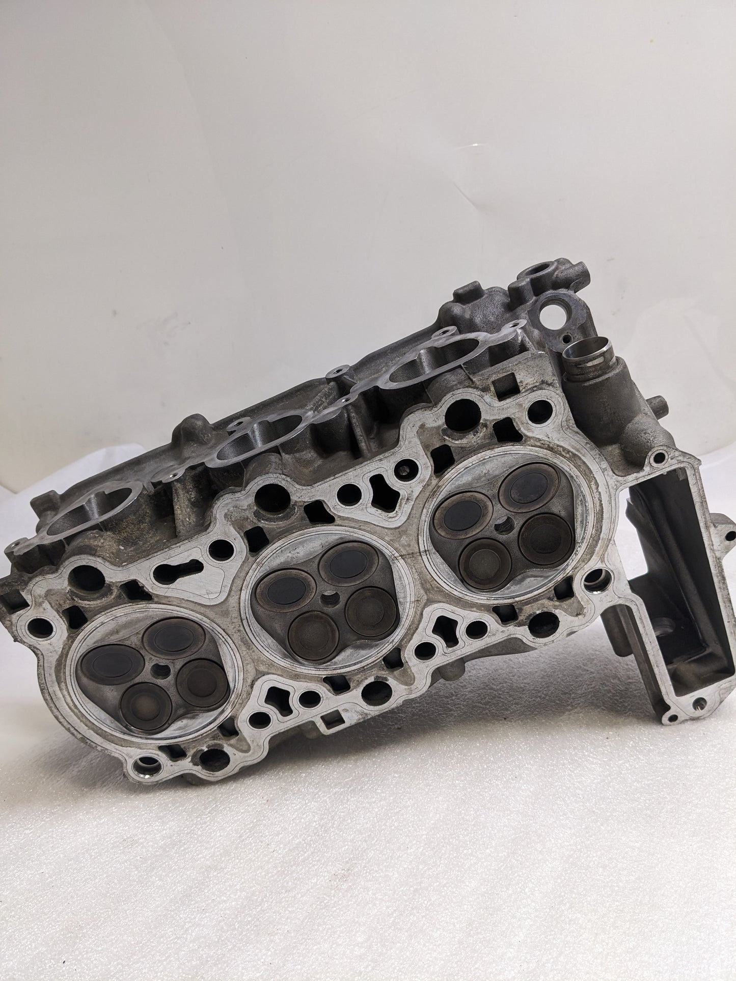 PORSCHE 9961041391R CYLINDER HEAD FOR 1997-1999 BOXSTER CONVERTIBLE NEW B2