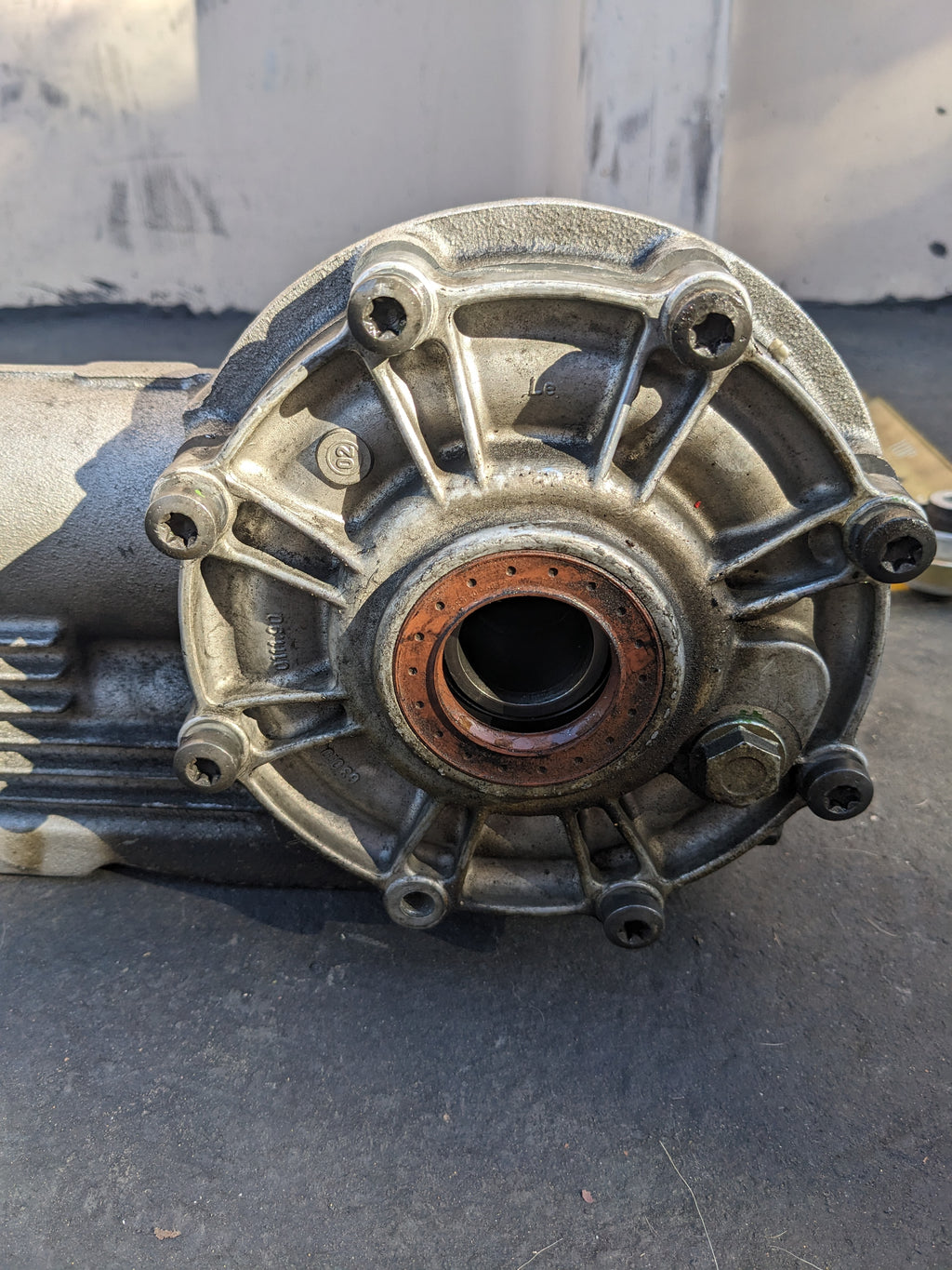 GETRAG 6300013095 FRONT DIFFERENTIAL FOR 1998-2005 991/996 TURBO PORSCHE USED B2