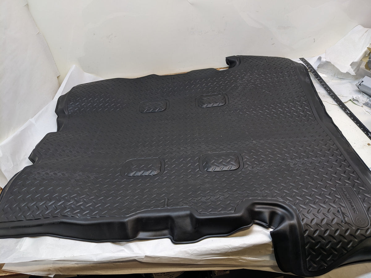 HUSKY LINERS 2533 WEATHERBEATER CARGO LINER FOR 2008-2009 TOYOTA LAND CRUISER BLACK NEW SR