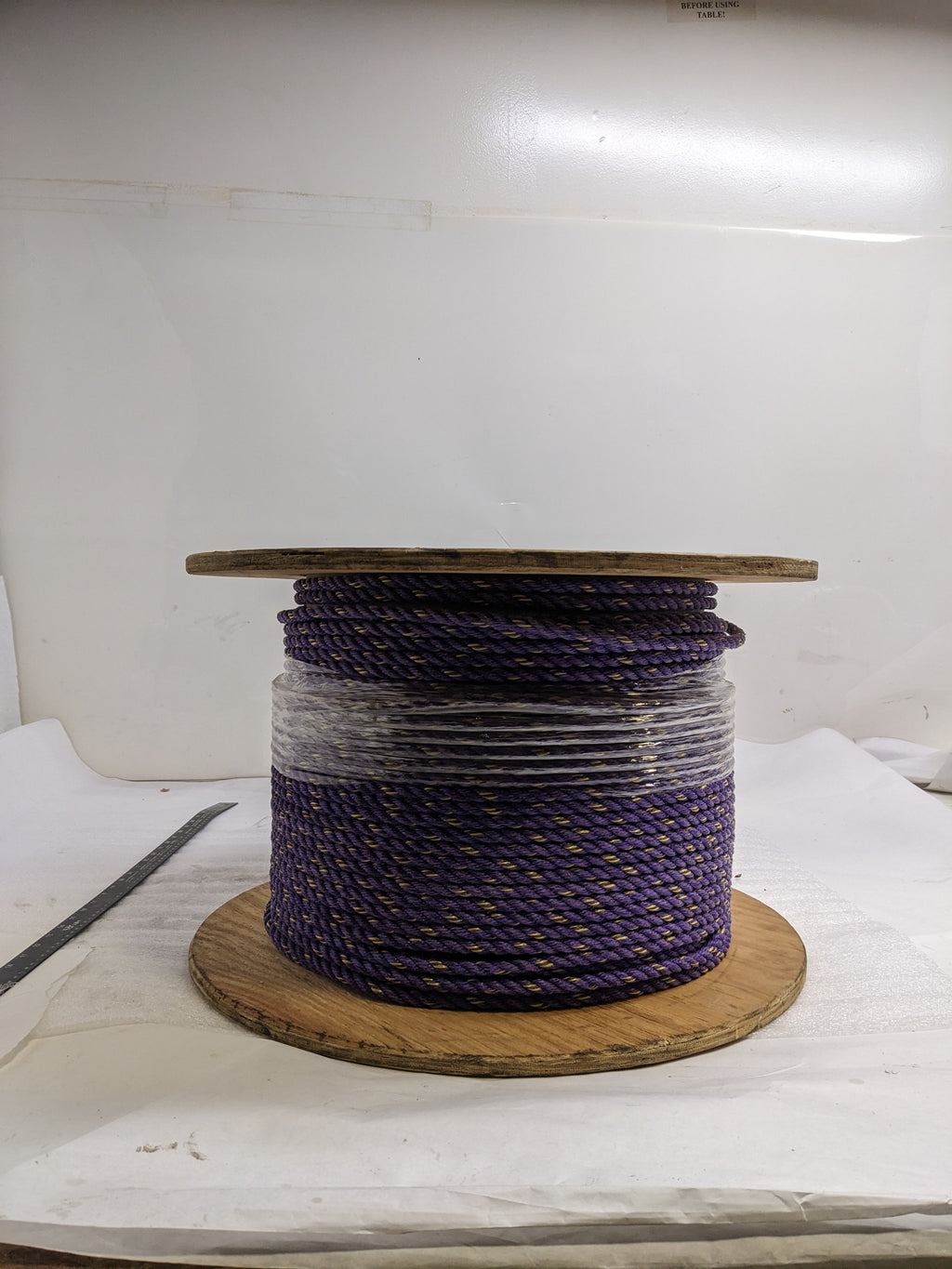9/16" X 316 FT POLYESTER GENERIC PURPLE ROPE NEW B2