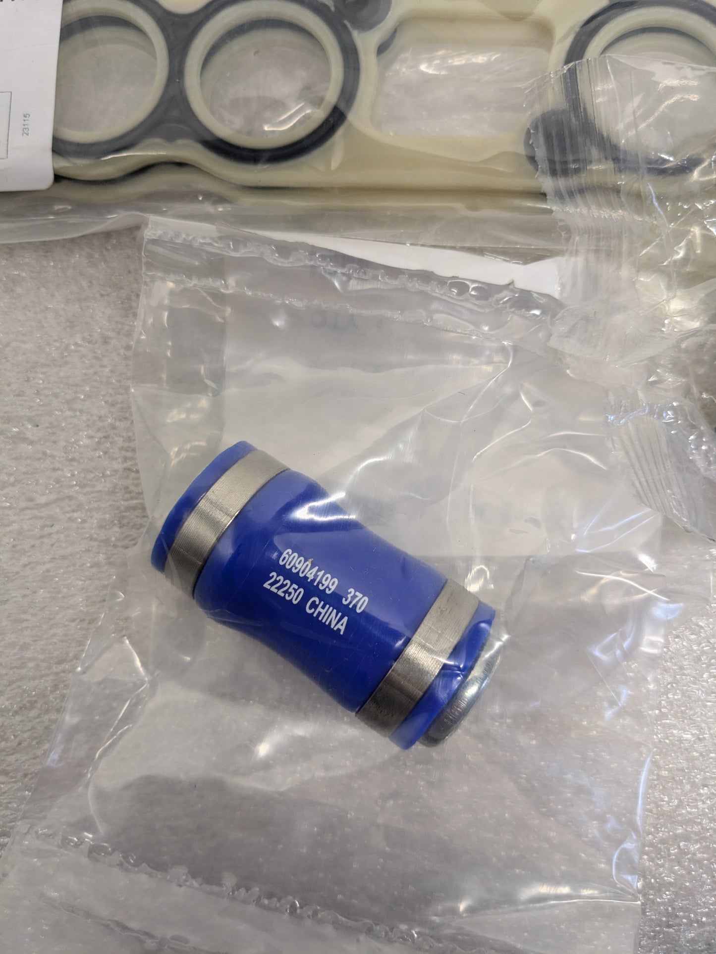 DORMAN 904-262 EXHAUST GAS RECIRCULATION COOLER KIT R18