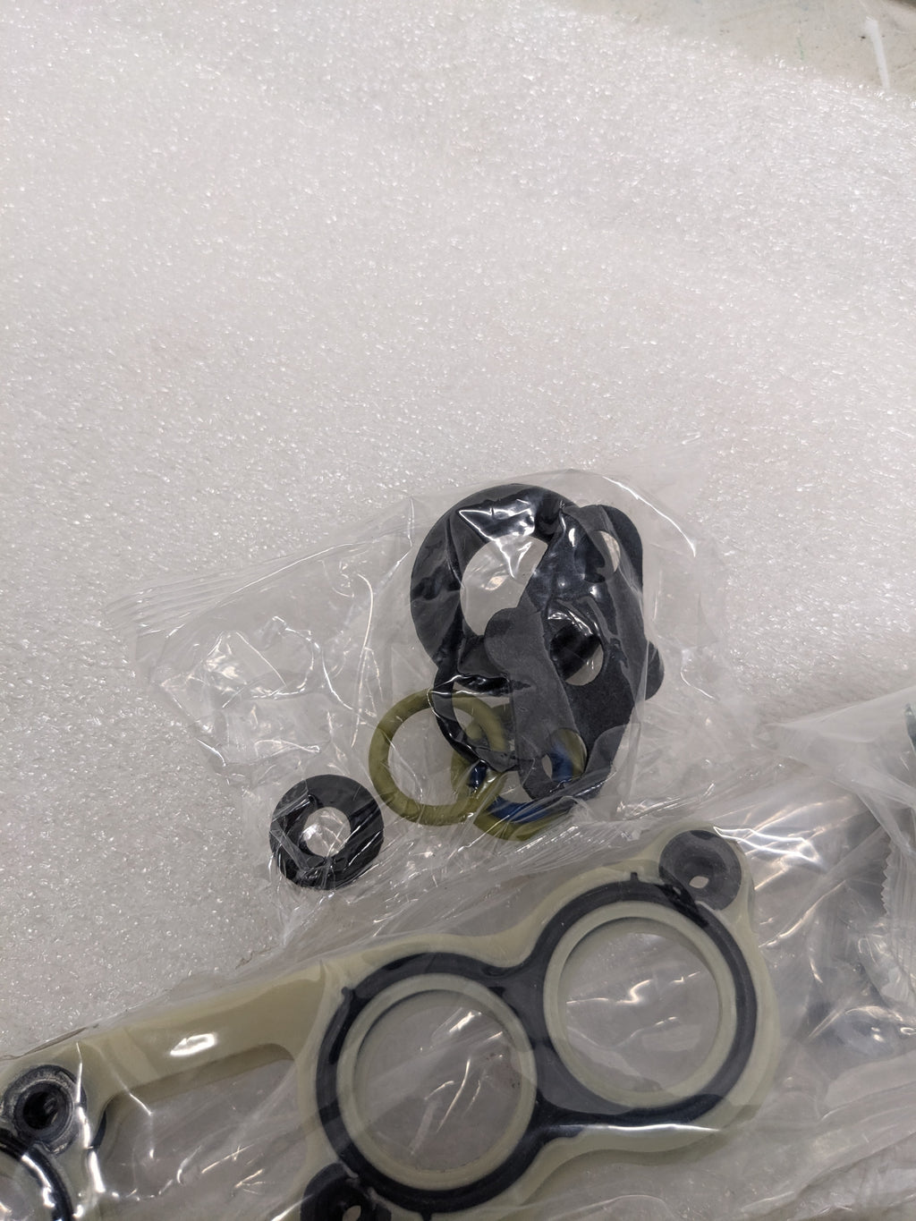 DORMAN 904-262 EXHAUST GAS RECIRCULATION COOLER KIT R18