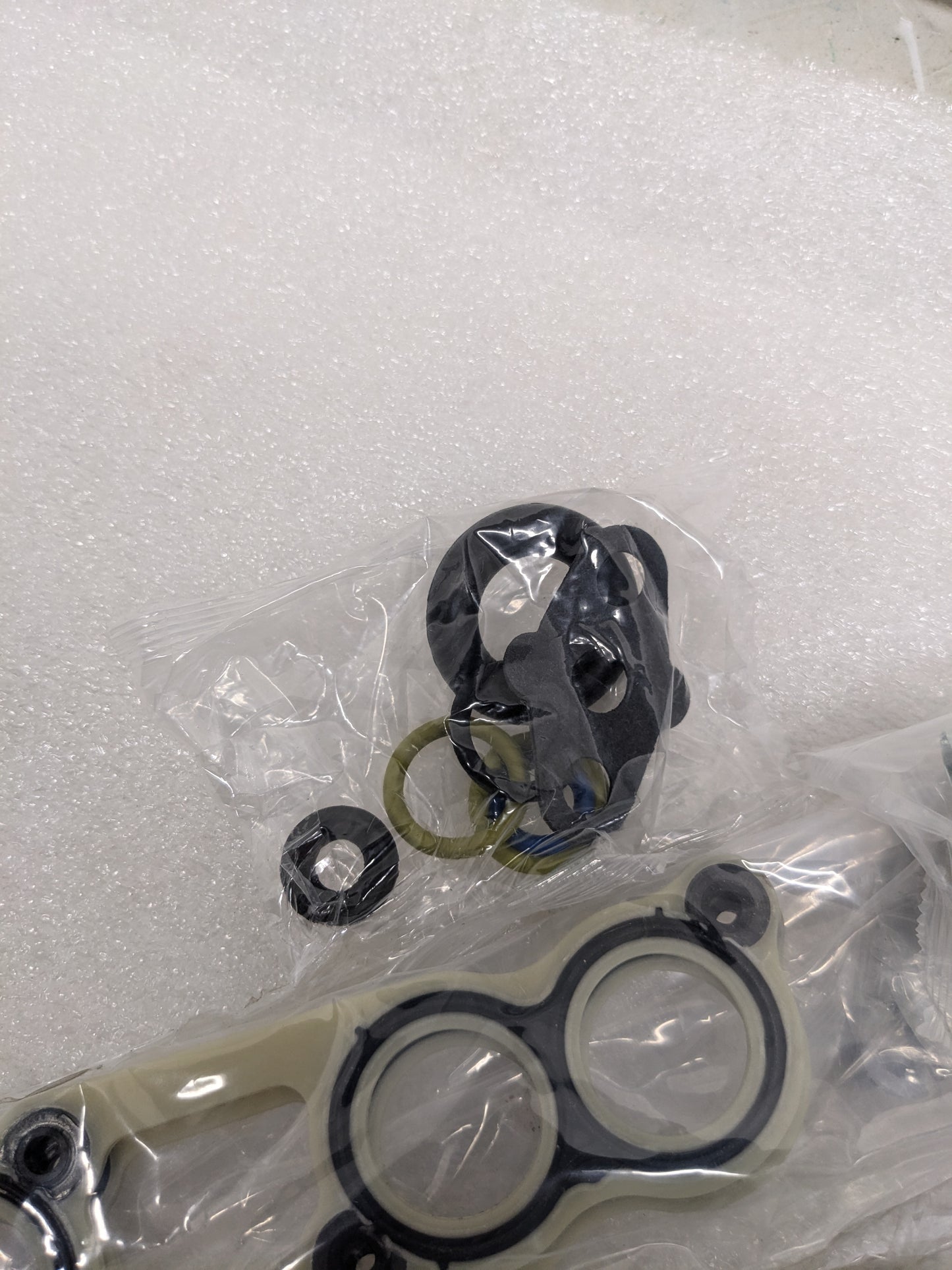 DORMAN 904-262 EXHAUST GAS RECIRCULATION COOLER KIT R18