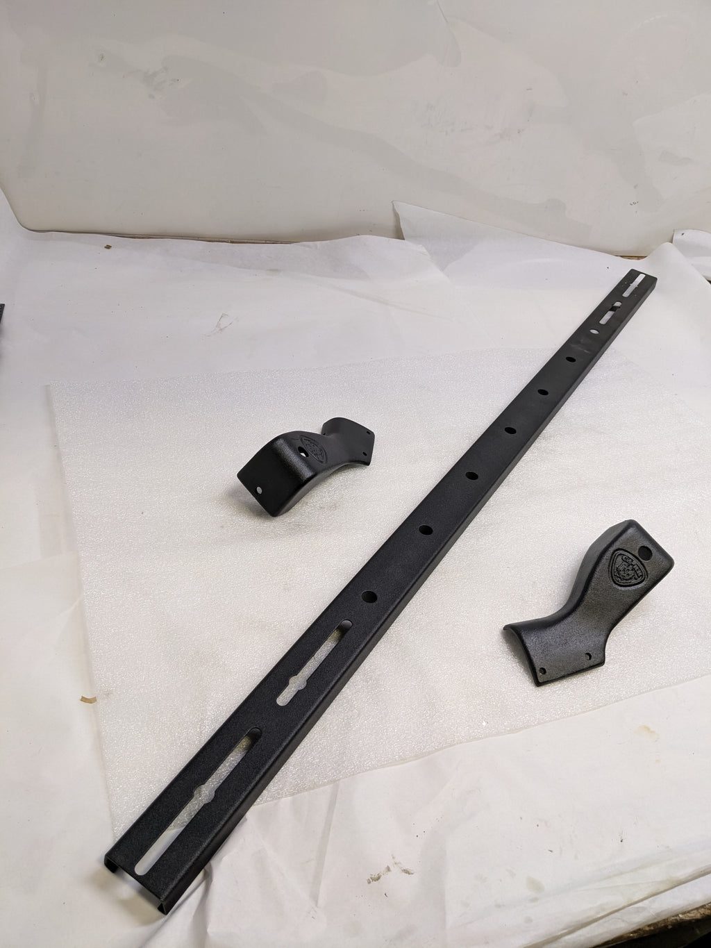 CARR 210311 WINDSHIELD MOUNT DELUXE STYLE LIGHT BAR FOR JEEP WRANGLER CJ NEW SR
