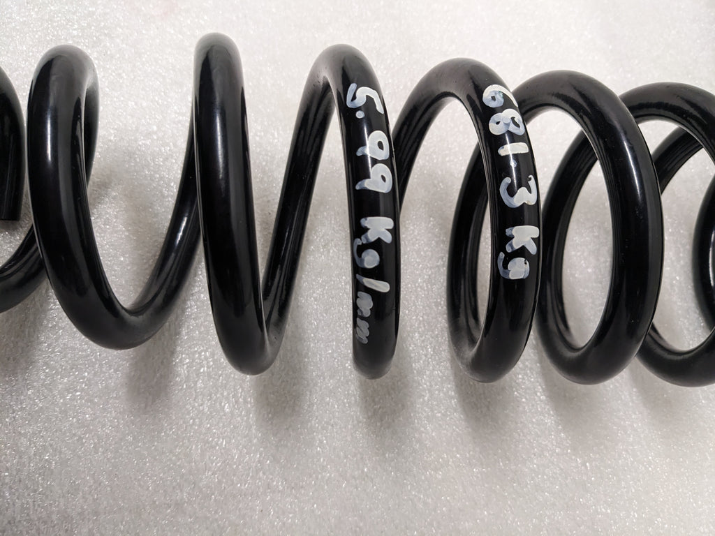 UNBRANDED COIL SPRING 13.5"X4.75" BLACK NEW R6TD
