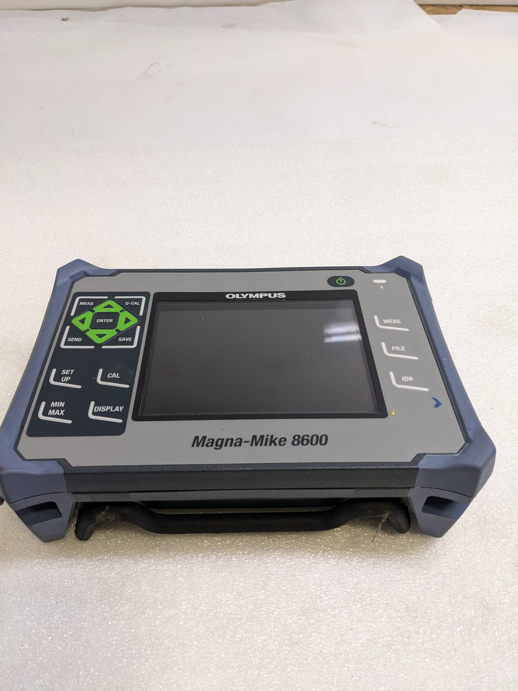 OLYMPUS U8240056 MAGNA-MIKE 8600 THICKNESS AND FLAW INSPECTION SOLUTIONS USED SR