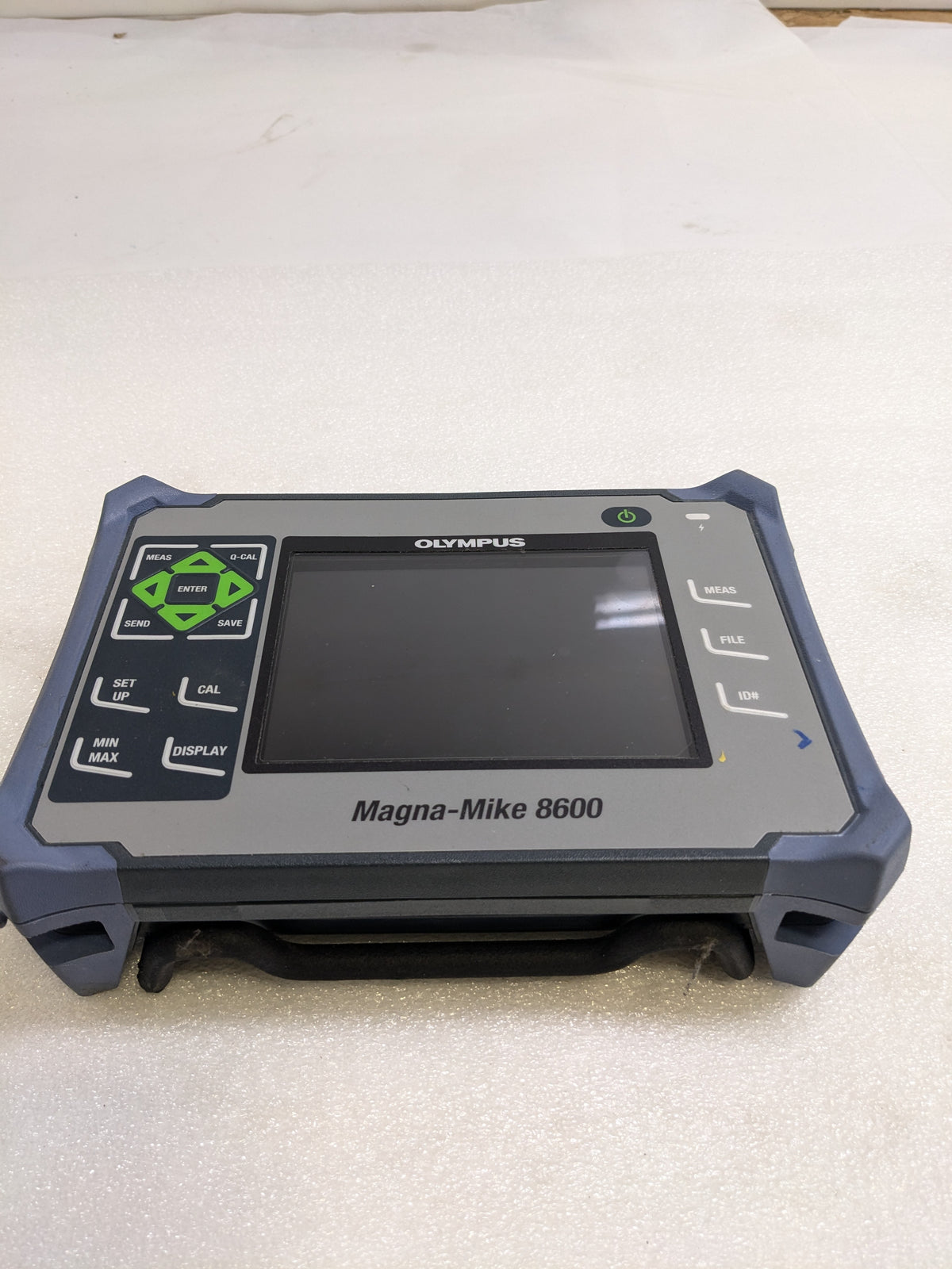 OLYMPUS U8240056 MAGNA-MIKE 8600 THICKNESS AND FLAW INSPECTION SOLUTIONS USED SR