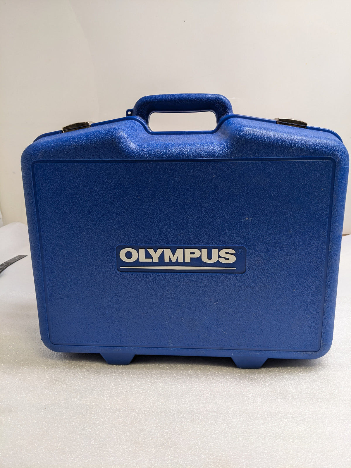 OLYMPUS U8240056 MAGNA-MIKE 8600 THICKNESS AND FLAW INSPECTION SOLUTIONS USED SR