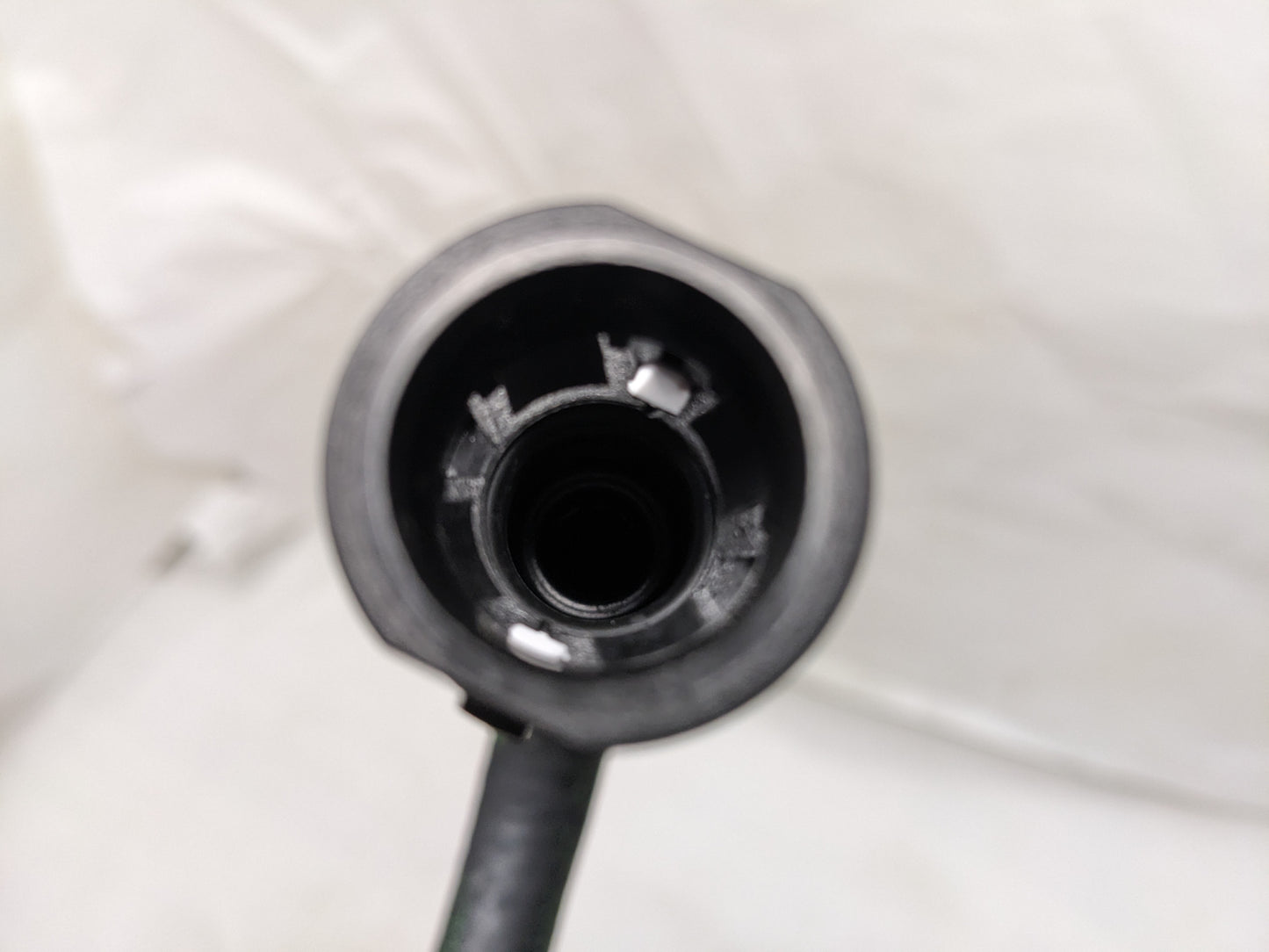 BMW 32416763563 RETURN LINE 2004-2010 R25T2