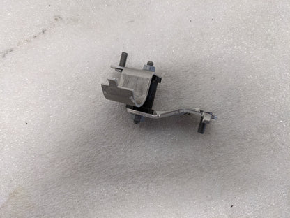 BMW 32416779942 PRESSURE HOSE HOLDER WITH RUBBER MOUNTING 2010 650i 4.8L V8-GAS NEW R25T2