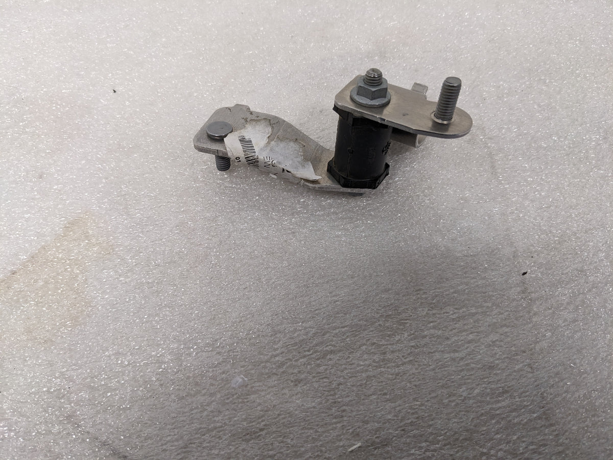 BMW 32416779942 PRESSURE HOSE HOLDER WITH RUBBER MOUNTING 2010 650i 4.8L V8-GAS NEW R25T2