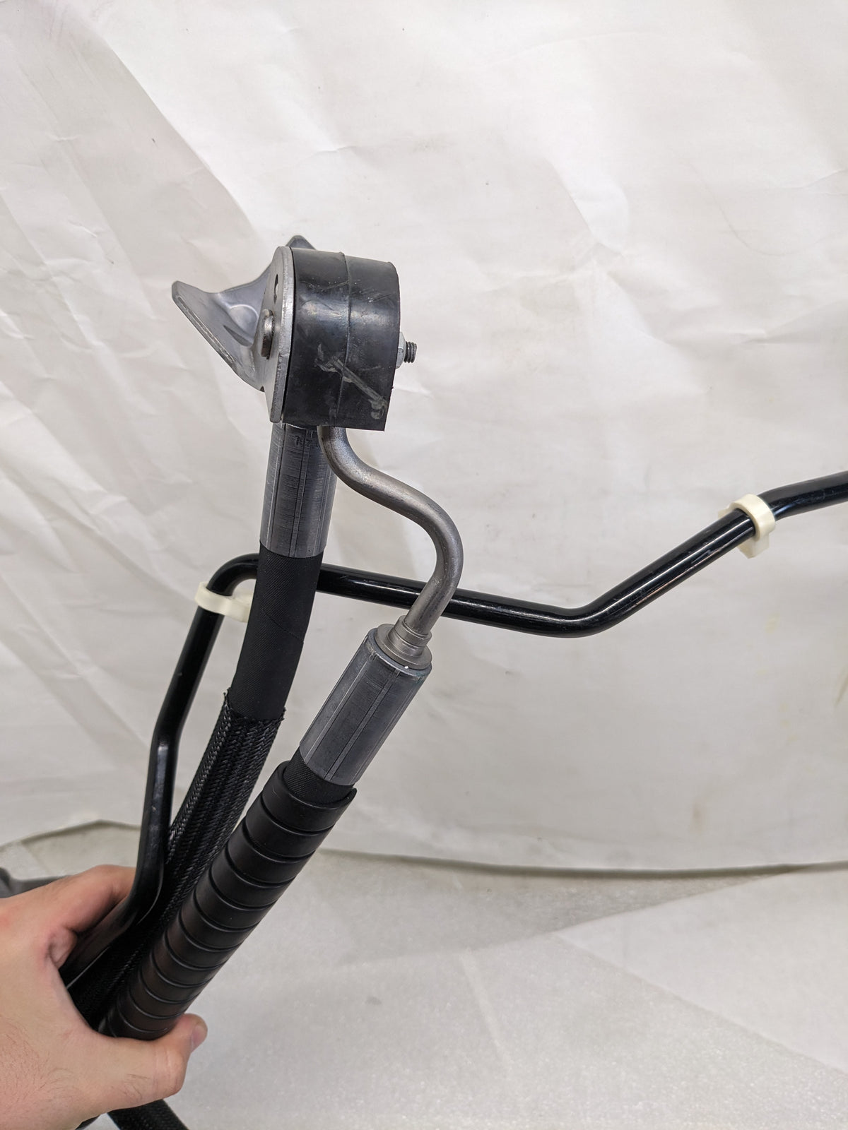 BMW 32416783577 EXPANSION HOSE DYNAMIC DRIVE NEW R25T2