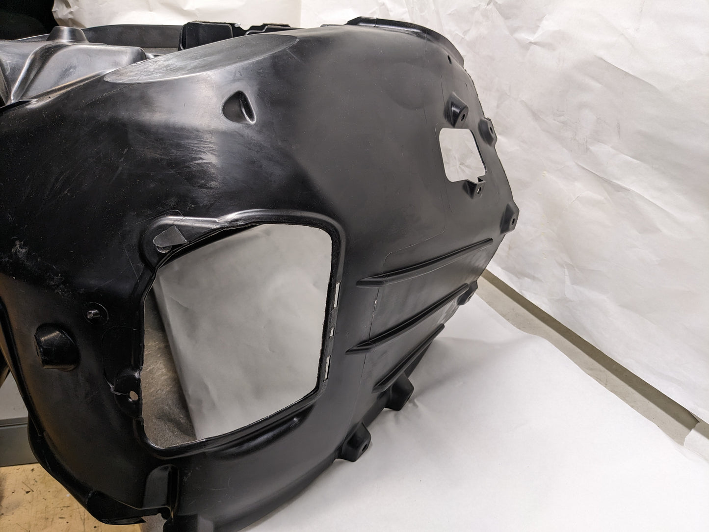 BMW 51717009716 FENDER LINER FRONT RIGHT 645Ci 2004-2005 AND 650i 2006-2007 NEW R24
