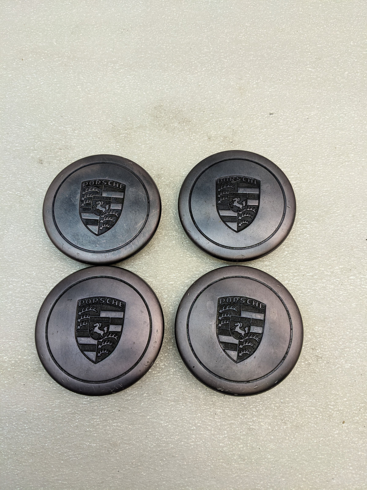 PORSCHE 90136103200 HUB CAP FOR 1965-1977 911/912 SET OF FOUR USED R21T4