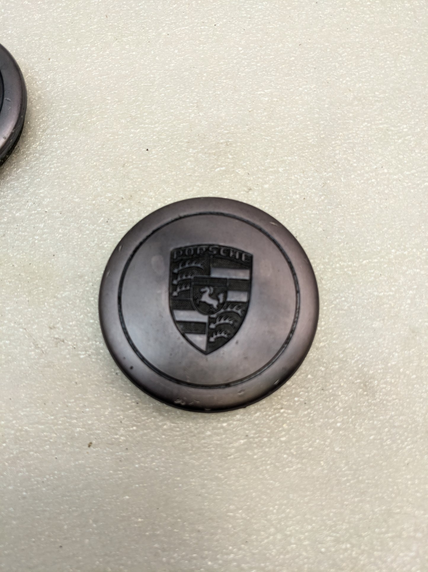 PORSCHE 90136103200 HUB CAP FOR 1965-1977 911/912 SET OF FOUR USED R21T4
