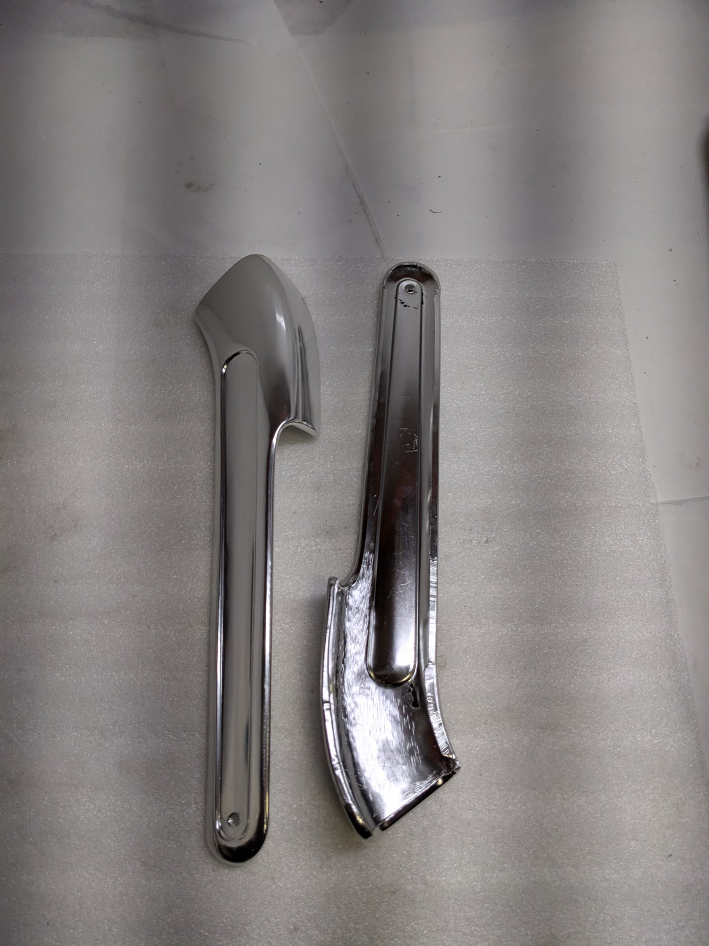 CHEVROLET IMPALA 1960 TAIL LIGHT PANEL TRIM MOLDINGS/ HOOD GRILLE SCREEN/FRONT SEAT TRIMS/BENCH SEAT MOLDING NEW SR